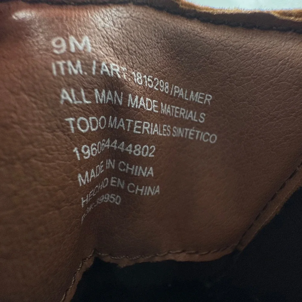 IZOD Palmer Brown Chukka Boots Men's Size 9 New With Box